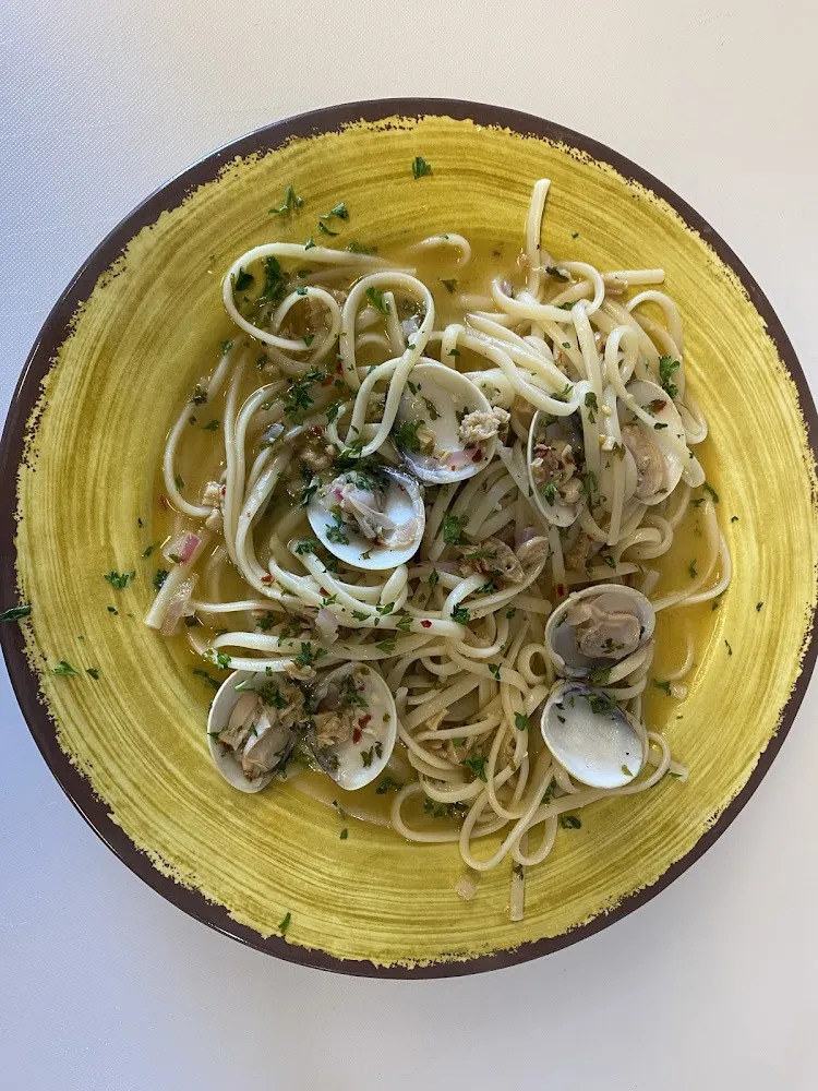 Linguini with Clams